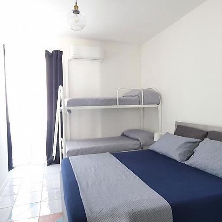 Appartamento In Piazza Italia SantʼAntìoco 外观 照片