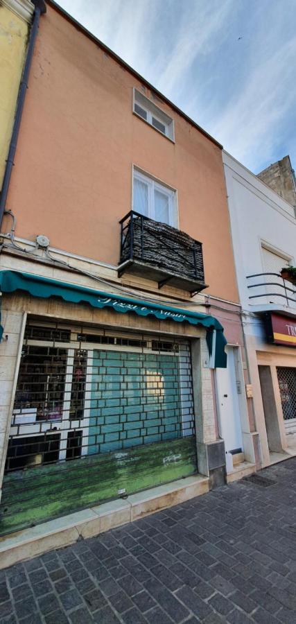 Appartamento In Piazza Italia SantʼAntìoco 外观 照片